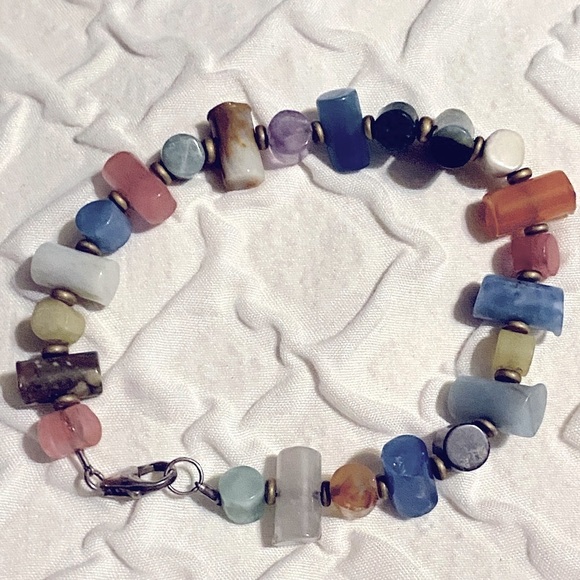 Semi Precious Stone Bracelet Brilliant Multicolor withh Silver Clasp - Picture 6 of 8